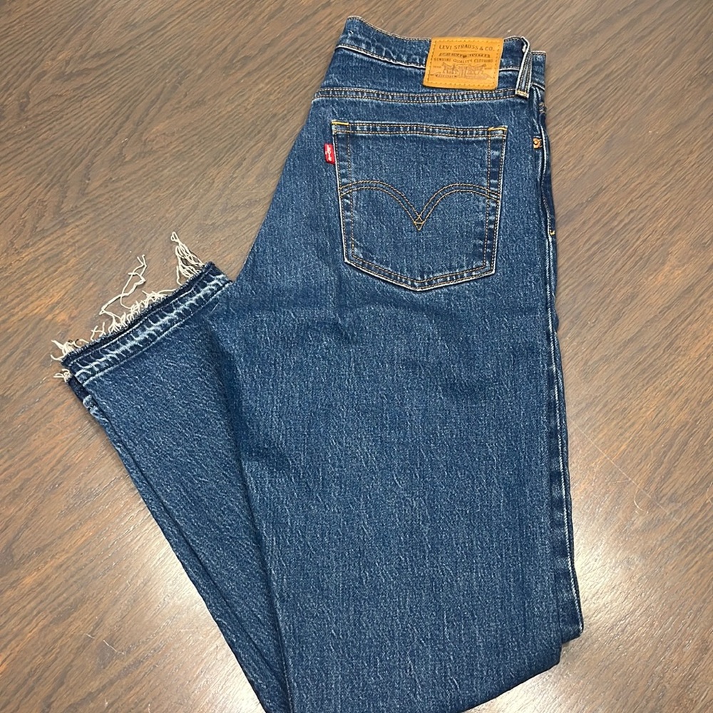 Levi’s wedgie jeans size 28